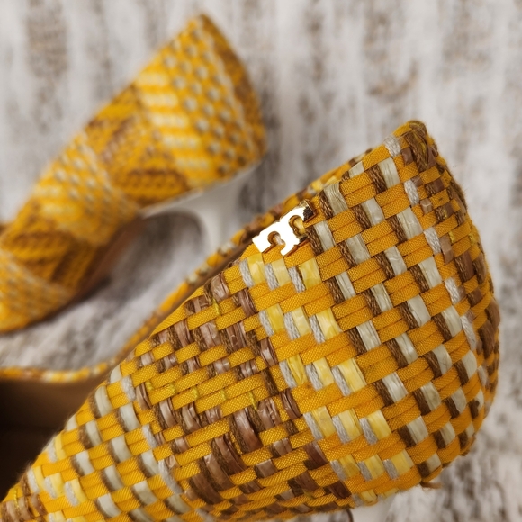 Tory Burch "Penelope" Yellow Textured Woven Cap Toe Pumps | Women's Size 6.5 - Picture 9 of 13